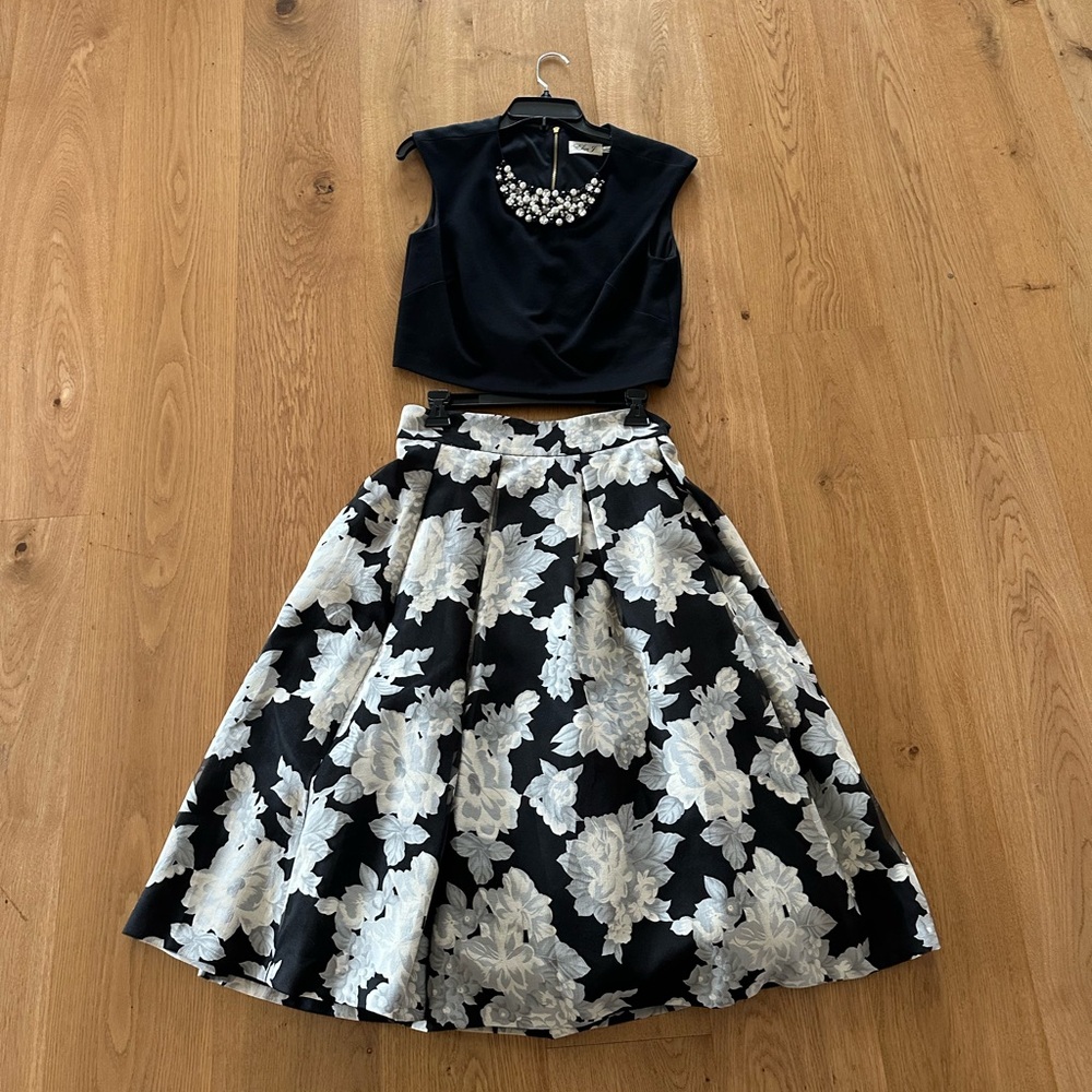 Eliza J Set